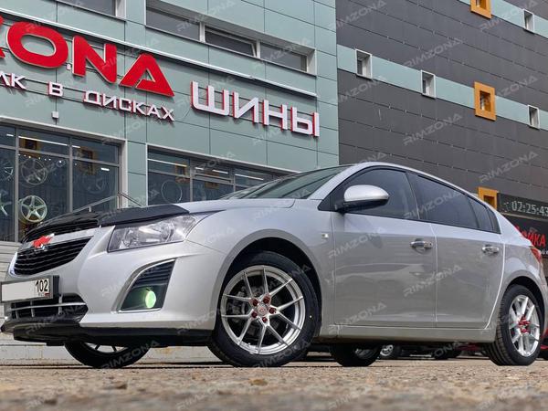 Chevrolet Cruze на стильных дисках Inforged IFG39 R17 - Фото № 1