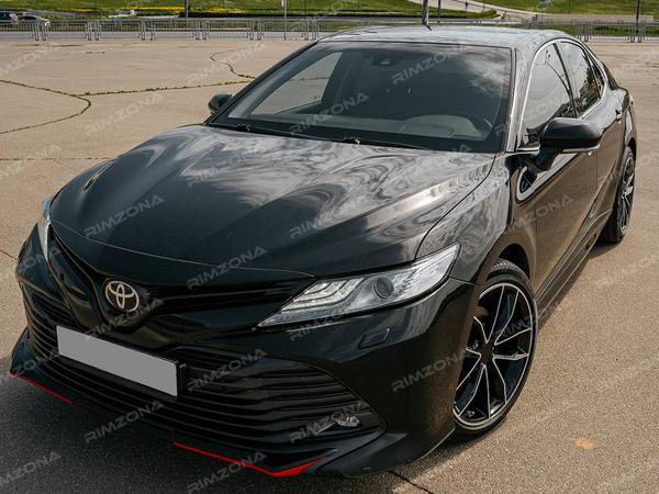 TOYOTA Camry(2018-2021) на кованых дисках в стиле Audi S-line R19 - Фото № 2