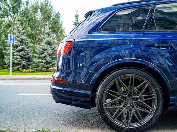 Audi Q7 на кованых дисках в стиле VOSSEN HF7 R22 - Фото № 6