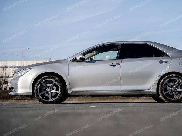 Toyota Camry литых дисках в стиле vossen VPS303 R18 - Фото № 5