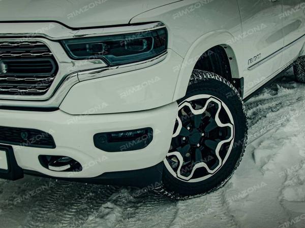 DODGE RAM 1500 НА КОВАНЫХ КАСТОМНЫХ ДИСКАХ R20 - Фото № 3