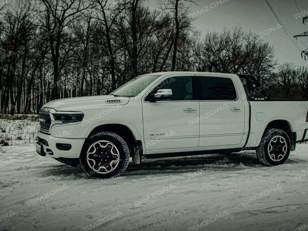 DODGE RAM 1500 НА КОВАНЫХ КАСТОМНЫХ ДИСКАХ R20 - Фото № 4