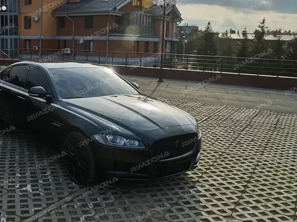 JAGUAR XF на кованых дисках в стиле VOSSEN - Фото № 2