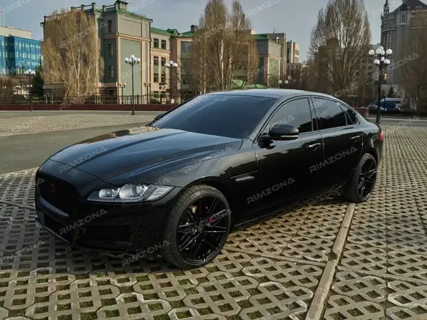 JAGUAR XF на кованых дисках в стиле VOSSEN - Фото № 3