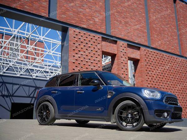 MINI COUNTRYMAN НА ЛИТЫХ ДИСКАХ В СТИЛЕ HRE FF21 R19 - Фото № 2