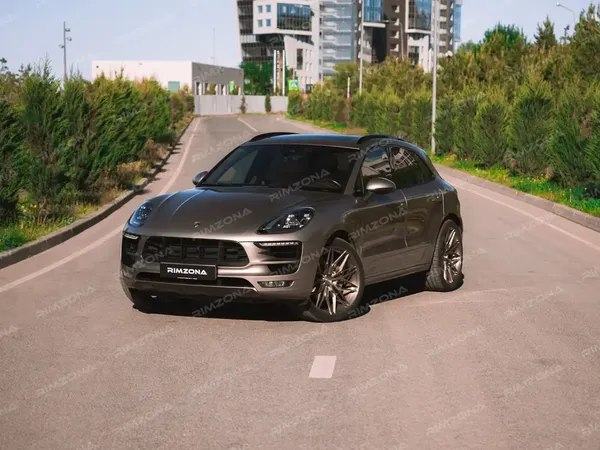 PORSCHE MACAN GTS НА КОВАНЫХ КАСТОМНЫХ ДИСКАХ R22 - Фото № 1