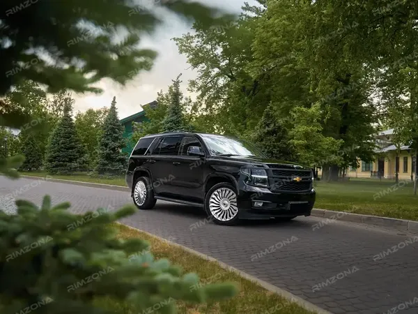 CHEVROLET TAHOE НА КОВАНЫХ КАСТОМНЫХ ДИСКАХ В СТИЛЕ MAYBACH R22 - Фото № 7