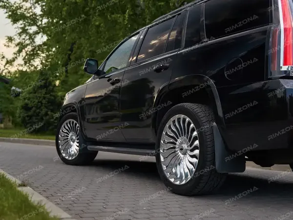 CHEVROLET TAHOE НА КОВАНЫХ КАСТОМНЫХ ДИСКАХ В СТИЛЕ MAYBACH R22 - Фото № 8