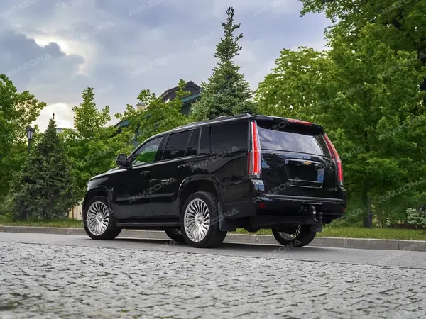 CHEVROLET TAHOE НА КОВАНЫХ КАСТОМНЫХ ДИСКАХ В СТИЛЕ MAYBACH R22 - Фото № 9