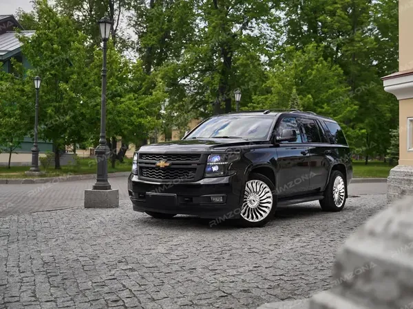 CHEVROLET TAHOE НА КОВАНЫХ КАСТОМНЫХ ДИСКАХ В СТИЛЕ MAYBACH R22 - Фото № 2