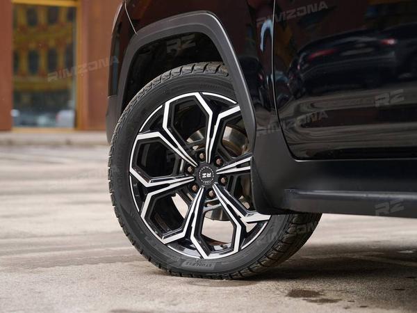 TOYOTA LAND CRUISER 300 НА ДИСКАХ в стиле Lowenhart FLG-1 - Фото № 3