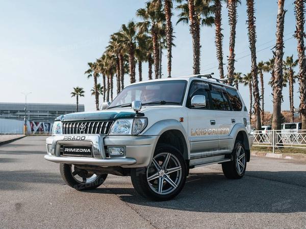 TOYOTA LAND CRUISER PRADO НА ЛИТЫХ ДИСКАХ В СТИЛЕ HF6-2 R20 - Фото № 1