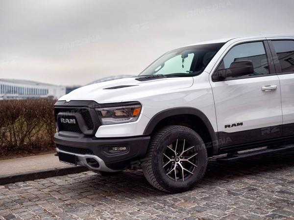 DODGE RAM 1500 НА ЛИТЫХ ДИСКАХ В СТИЛЕ HF6-4 R18 - Фото № 2