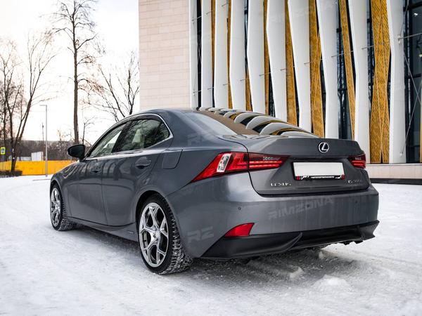 LEXUS IS НА ЛИТЫХ ДИСКАХ В СТИЛЕ KOKO KUTURE R19 - Фото № 4