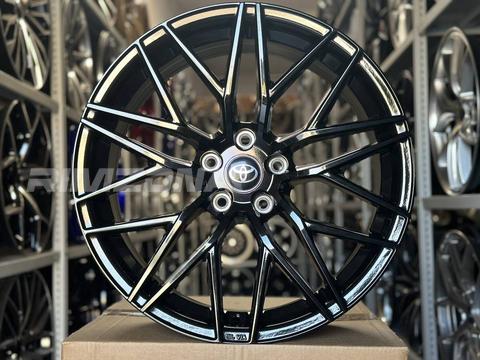 Литой диск VORSTEINER VFF-107 R18 8J 5x114.3 ET35 dia 73.1