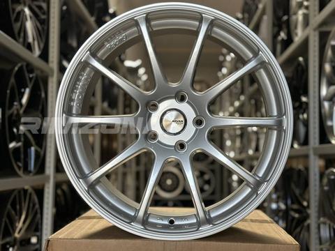 Литой диск ADVAN Racing RS R18 8J 5x114.3 ET30 dia 73.1