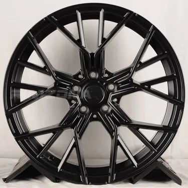 Литой диск В стиле BMW 811 STYLE R19 8J 5x112 ET25 dia 66.6