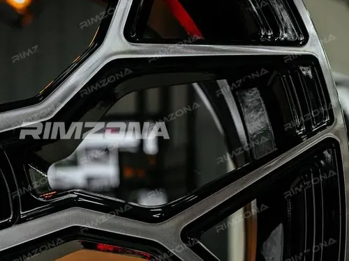 Литой диск В СТИЛЕ VOSSEN HF-2 R20 8J 5x114.3 ET45 dia 73.1 - Фото вживую №6