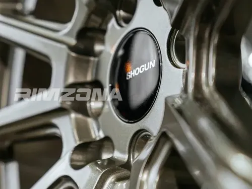 Литой диск SHOGUN S10 R18 8J 5x100/5x114.3 ET30 dia 73.1 - Фото вживую №4