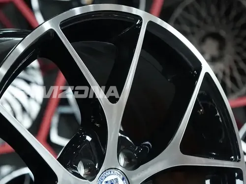 Литой диск HRE P101 R20 8.5J 5x114.3 ET38 dia 73.1 - Фото вживую №5