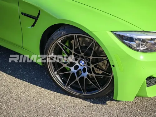 Литой диск В стиле BMW 666m Style R19 8.5/9.5J 5x120 ET30/38 dia 72.6 - Фото вживую на авто №4