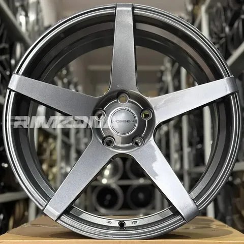 Литой диск В СТИЛЕ VOSSEN CV3 Volterra R18 8J 5x114.3 ET38 dia 73.1