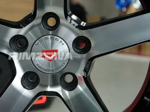 Литой диск В СТИЛЕ VOSSEN CV3 R17 7.5J 5x105 ET40 dia 73.1 - Фото вживую №4