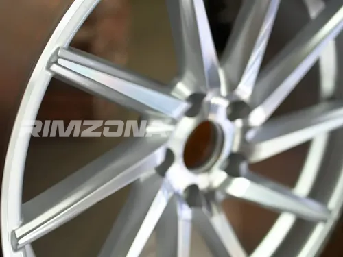 Литой диск В СТИЛЕ VOSSEN CVT R17 7.5J 5x105 ET38 dia 73.1 - Фото вживую №5