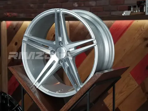 Литой диск В СТИЛЕ VOSSEN VPS302 R18 8J 5x113 ET38 dia 73.1 - Фото вживую №3