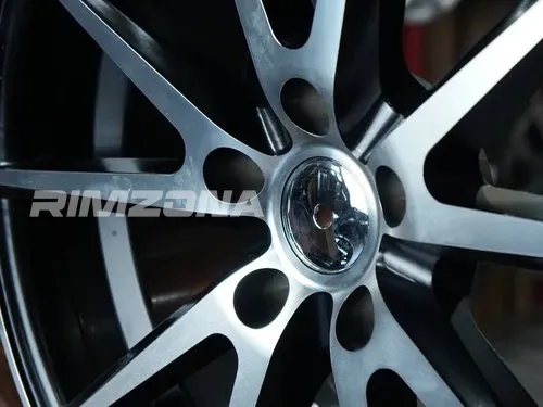 Литой диск В СТИЛЕ VOSSEN VFS1 R17 7.5J 4x100 ET40 dia 73.1 - Фото вживую №4