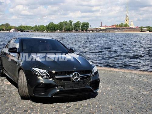 Литой диск В стиле Mercedes AMG 7 Double Spoke R20 8.5J 5x112 ET38 dia 66.6 - Фото вживую на авто №2