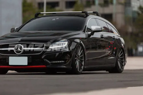 Литой диск В СТИЛЕ VOSSEN VFS2 R19 8.5J 5x112 ET38 dia 73.1 - Фото вживую на авто №4