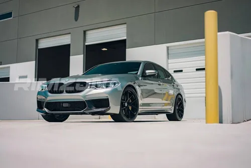 Литой диск HRE P101 R15 7J 4x100 ET30 dia 73.1 - Фото вживую на авто №3