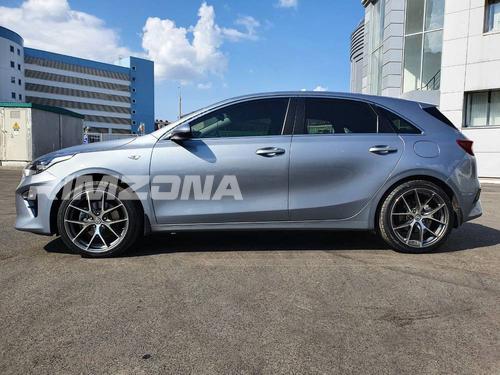 Литой диск HRE P101 R18 8J 5x114.3 ET35 dia 73.1 - Фото вживую на авто №3