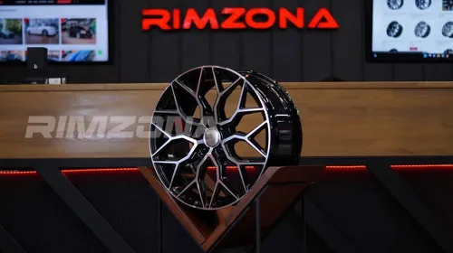 Литой диск В СТИЛЕ VOSSEN HF2 R17 7.5J 4x100 ET40 dia 60.1 - Фото вживую №5