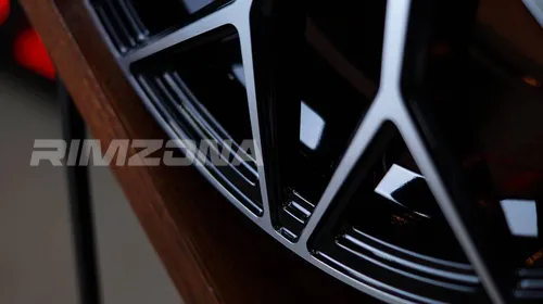 Литой диск В СТИЛЕ VOSSEN HF2 R17 7.5J 4x100 ET40 dia 60.1 - Фото вживую №2