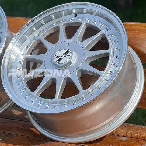 Литой диск OZ Hartge R17 7.5/8.5J 4x100/4x114.3 ET33/30 dia 73.1