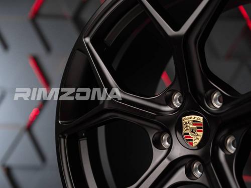 Кованый диск В стиле Porsche RS7 2024 R20 9.5/11J 5x130 ET61/65 dia 71.6 - Фото вживую №6