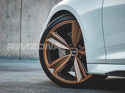 Литой диск В стиле Audi RS5 2018 R20 9J 5x112 ET35 dia 66.6 - Фото вживую на авто №6