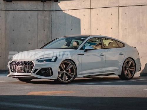Литой диск В стиле Audi RS5 2018 R20 9J 5x112 ET35 dia 66.6 - Фото вживую на авто №4