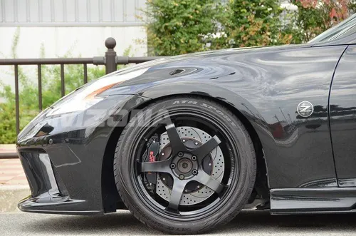 Литой диск ADVAN GT R17 7.5J 4x100 ET38 dia 73.1 - Фото вживую на авто №8