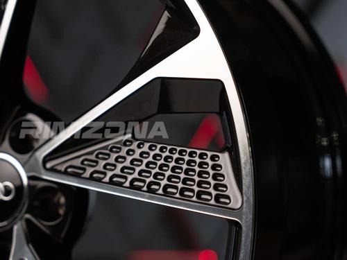 Литой диск В стиле Audi RS7 R17 7.5J 5x108 ET38 dia 73.1 - Фото вживую №6