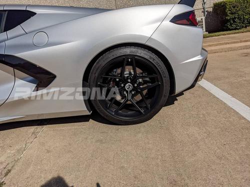 Литой диск HRE FF11 R19 8.5J 5x114.3 ET35 dia 73.1 - Фото вживую на авто №3