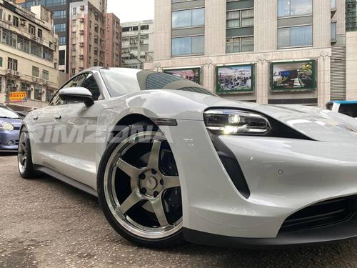 Литой диск ADVAN GT R17 7.5J 4x100 ET38 dia 73.1 - Фото вживую на авто №13