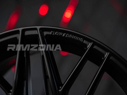 Литой диск В СТИЛЕ VOSSEN HF-7 R18 8J 5x114.3 ET35 dia 73.1 - Фото вживую №5