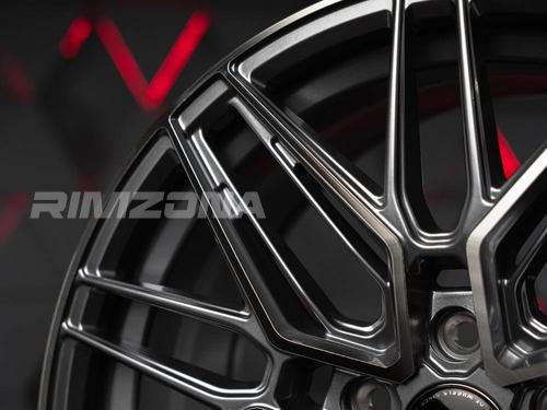 Литой диск В СТИЛЕ VOSSEN HF-7 R18 8J 5x114.3 ET38 dia 73.1 - Фото вживую №5